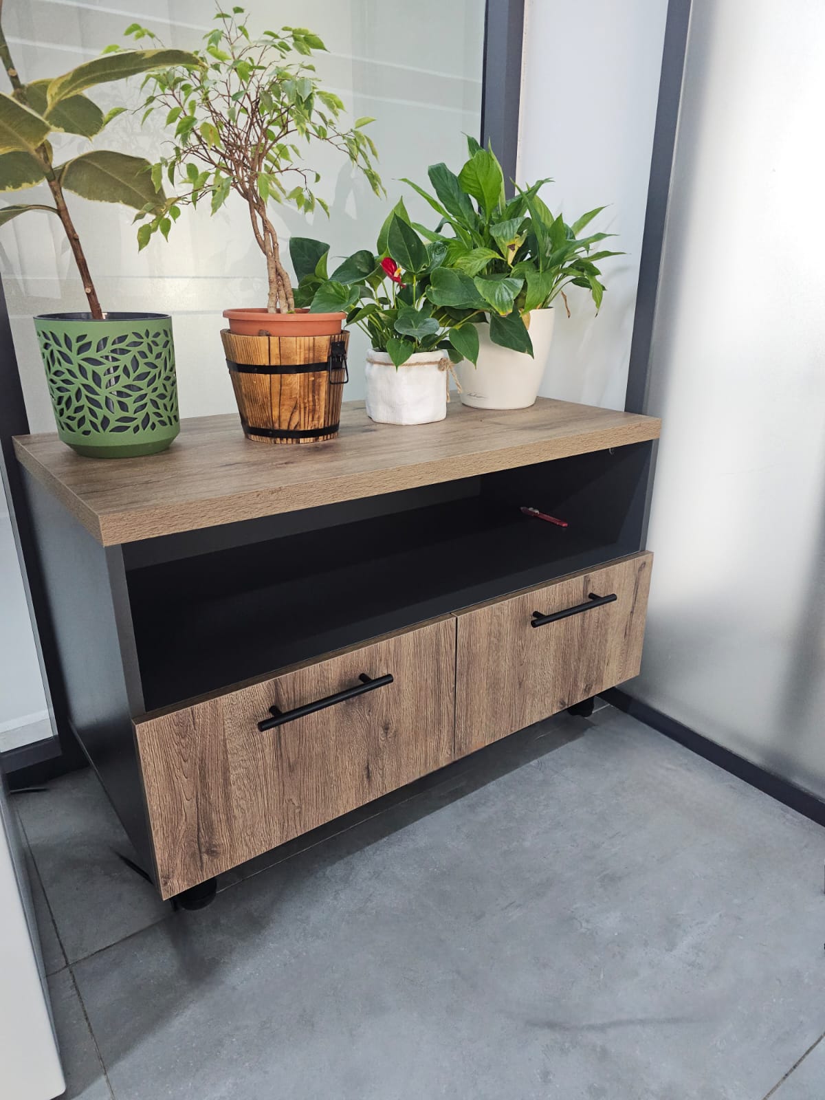 Тумба под технику Т-2